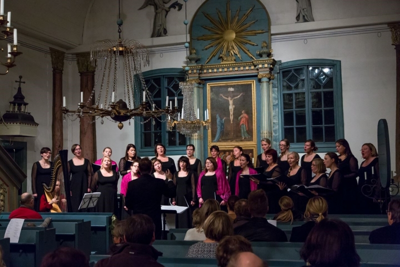 Joulu saapuu portin luo -konsertti Kuusiston kirkossa 1.12.2015